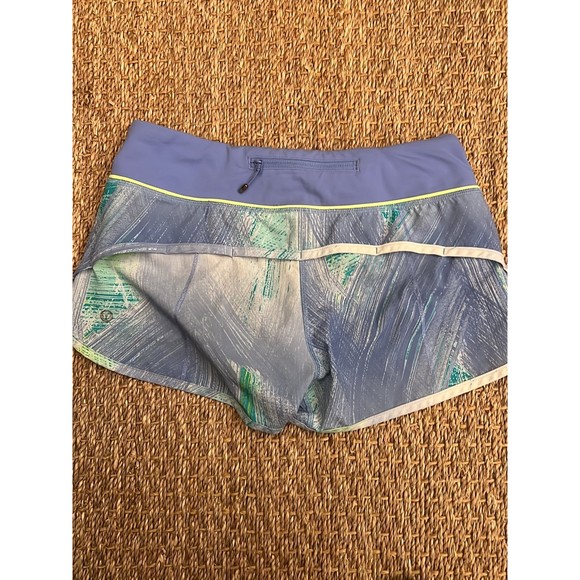 Lululemon speedup shorts Sz 4 - Picture 4 of 6
